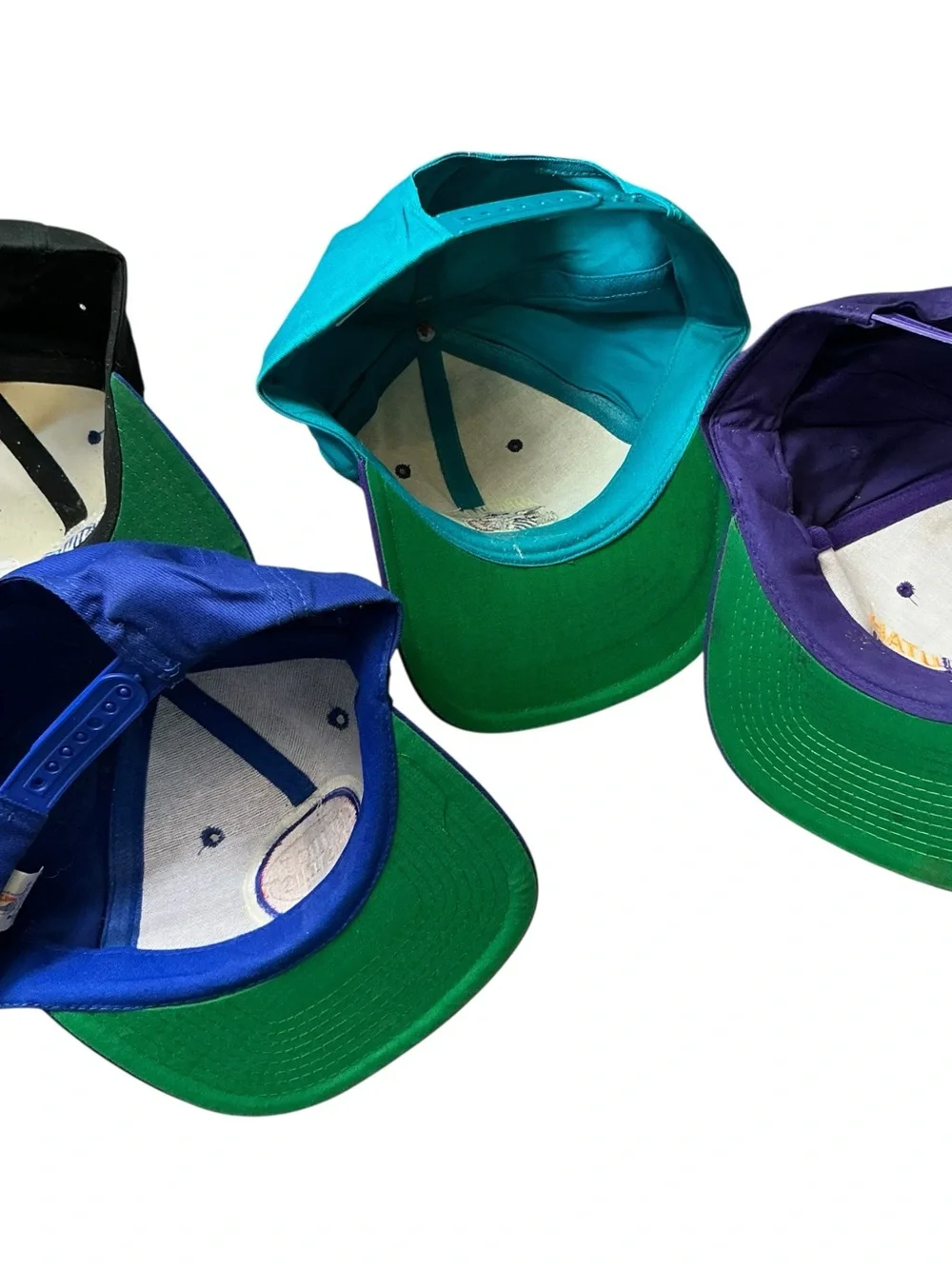 Vintage 90s NBA snapback hat bundle of four Hornets/piston/magic/jazz